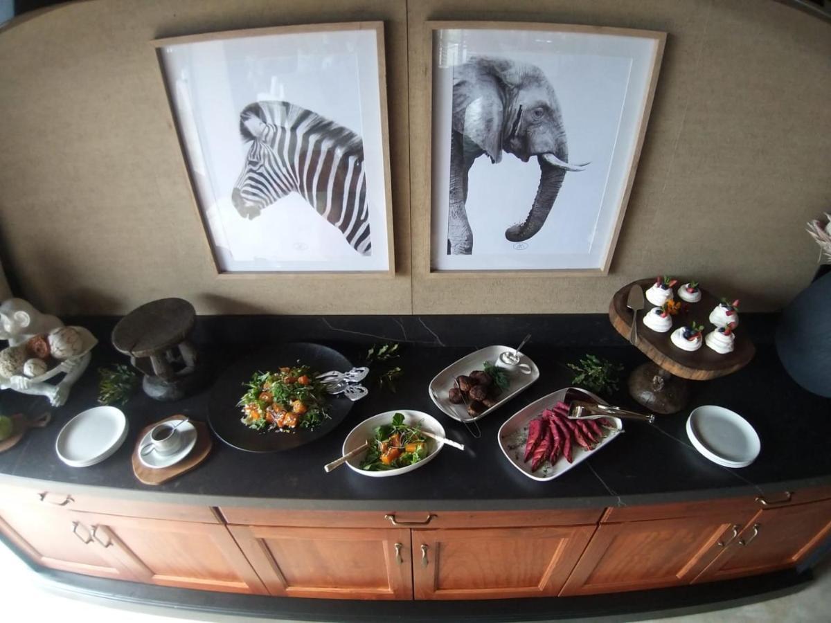 Thabamati Luxury Tented Camp Lodge *